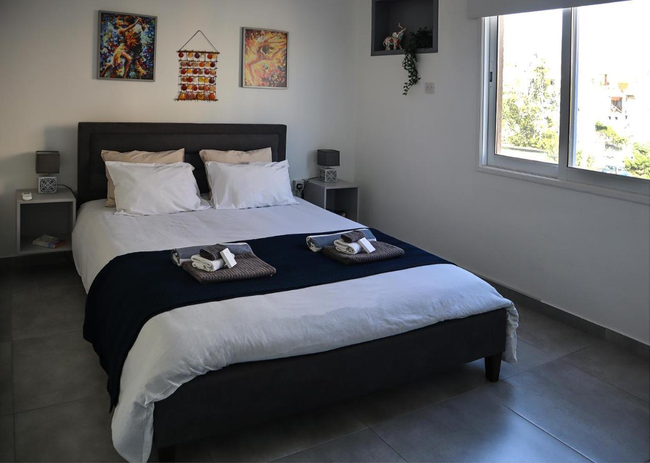 Paphos Alex'S Vacation Suite - 100M From The Beach - 6 Guests מראה חיצוני תמונה