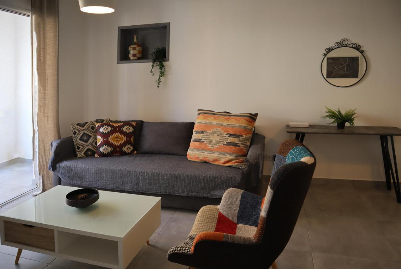 Paphos Alex'S Vacation Suite - 100M From The Beach - 6 Guests מראה חיצוני תמונה